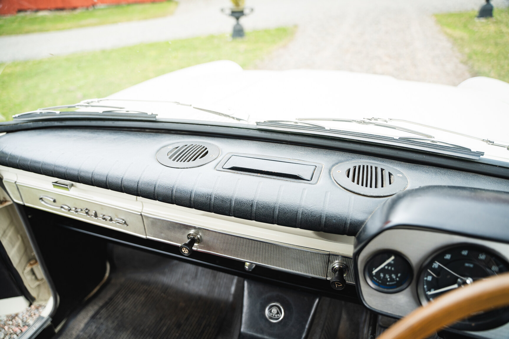 Interior image of 1963 Ford Cortina Lotus (39)