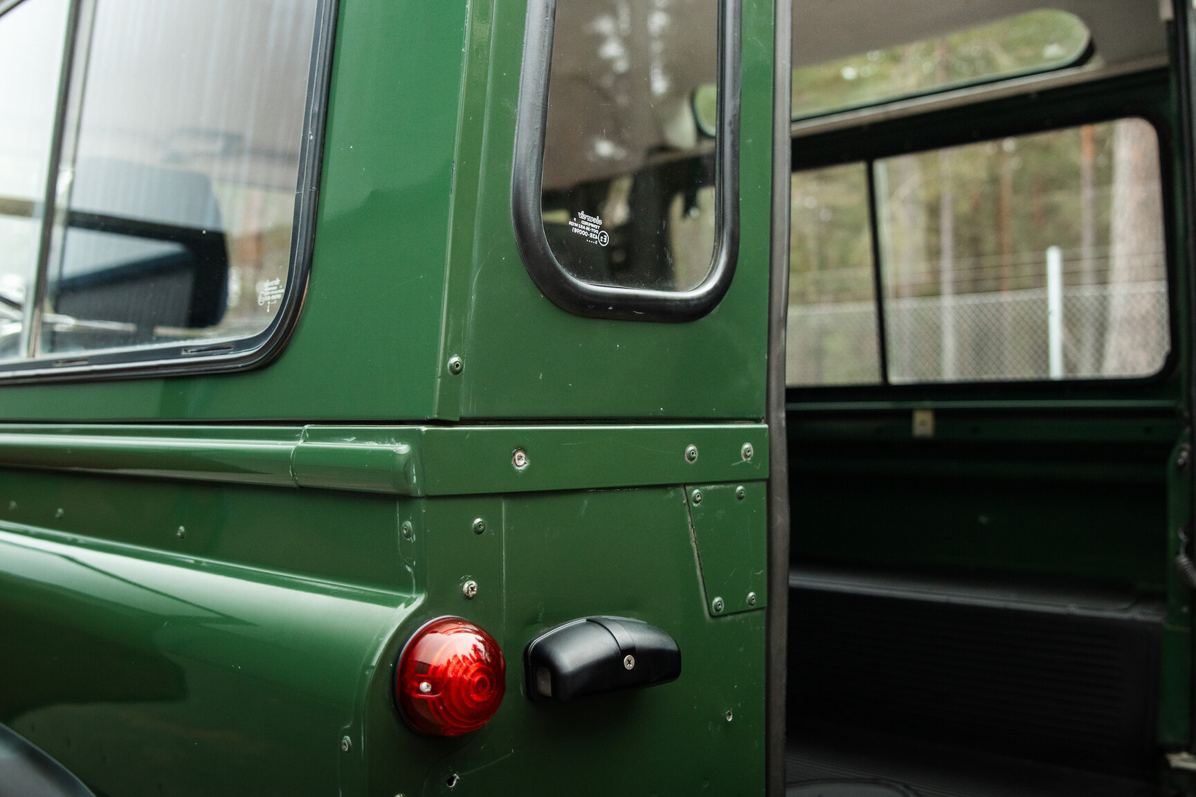 Aussenfoto 1996 Land Rover Defender 90 300TDi (44)