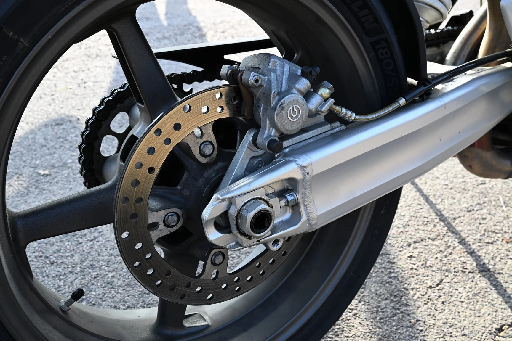 Aussenfoto 2005 KTM 990 Super Duke (16)