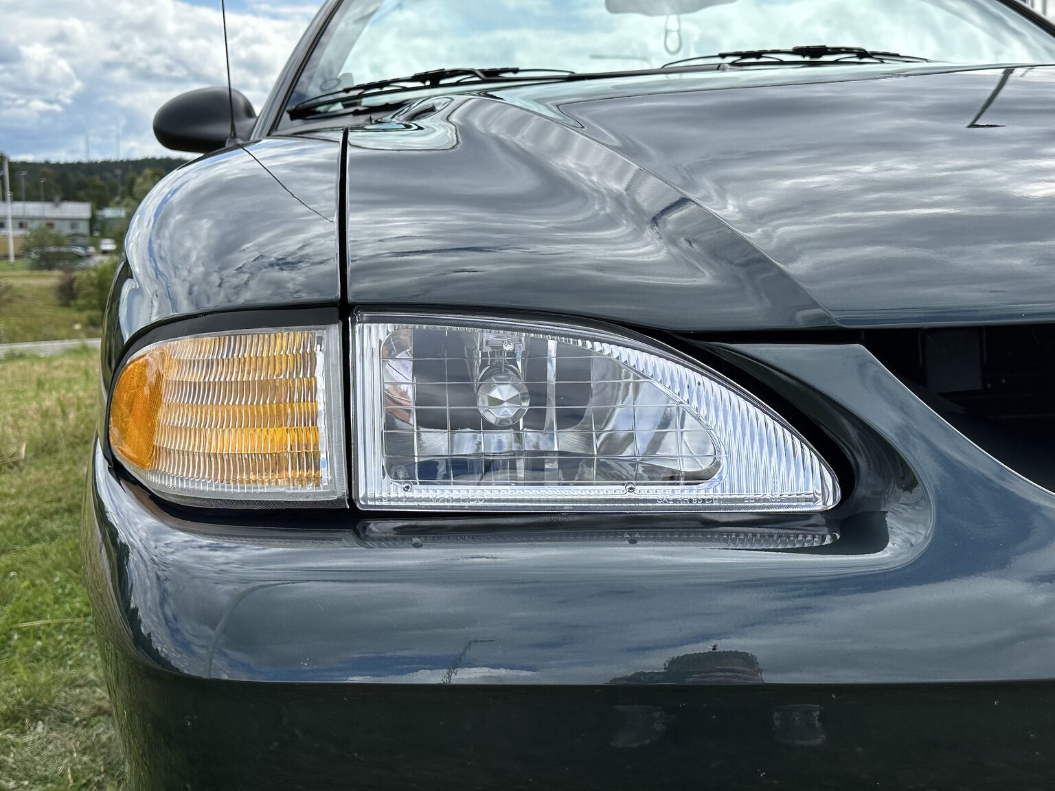 Exterior image of 1998 Ford Mustang GT Convertible