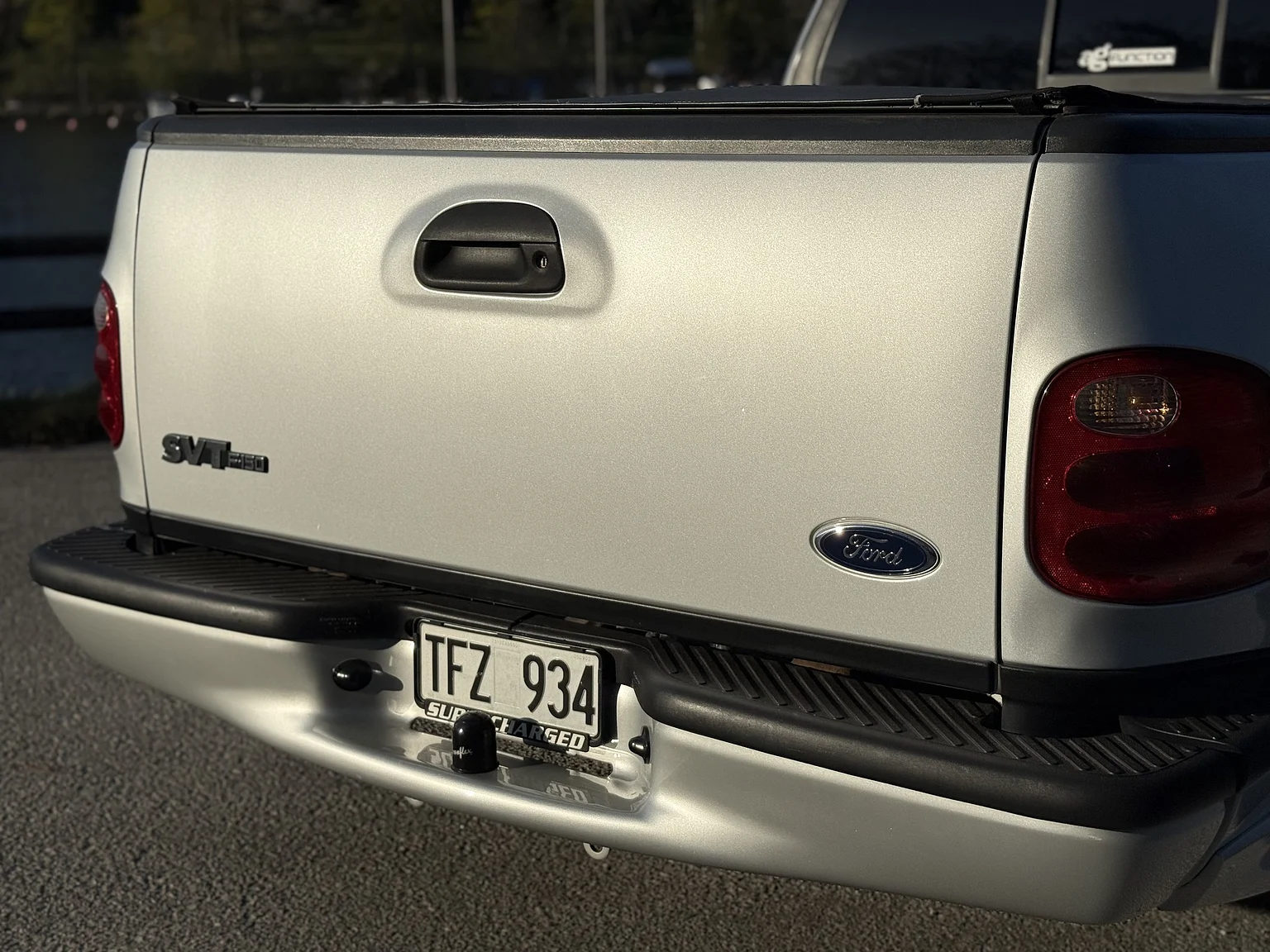 Aussenfoto 2002 Ford F 150 Lightning / Kenne Bell (33)