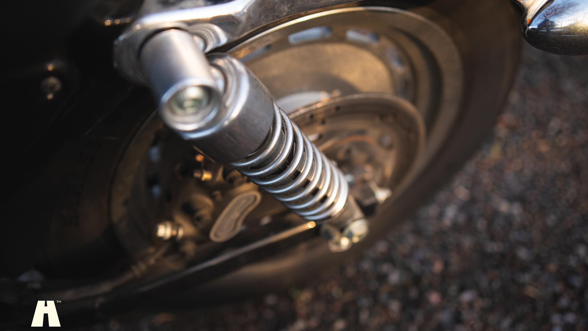 Image of 2003 Harley Davidson Sportster 1200C 100th Anniversary Edition mechanics