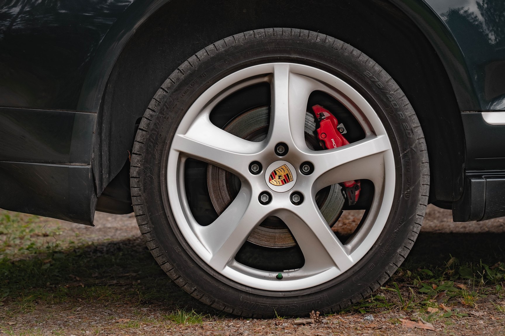 Exterior image of 2005 Porsche Cayenne Turbo WLS