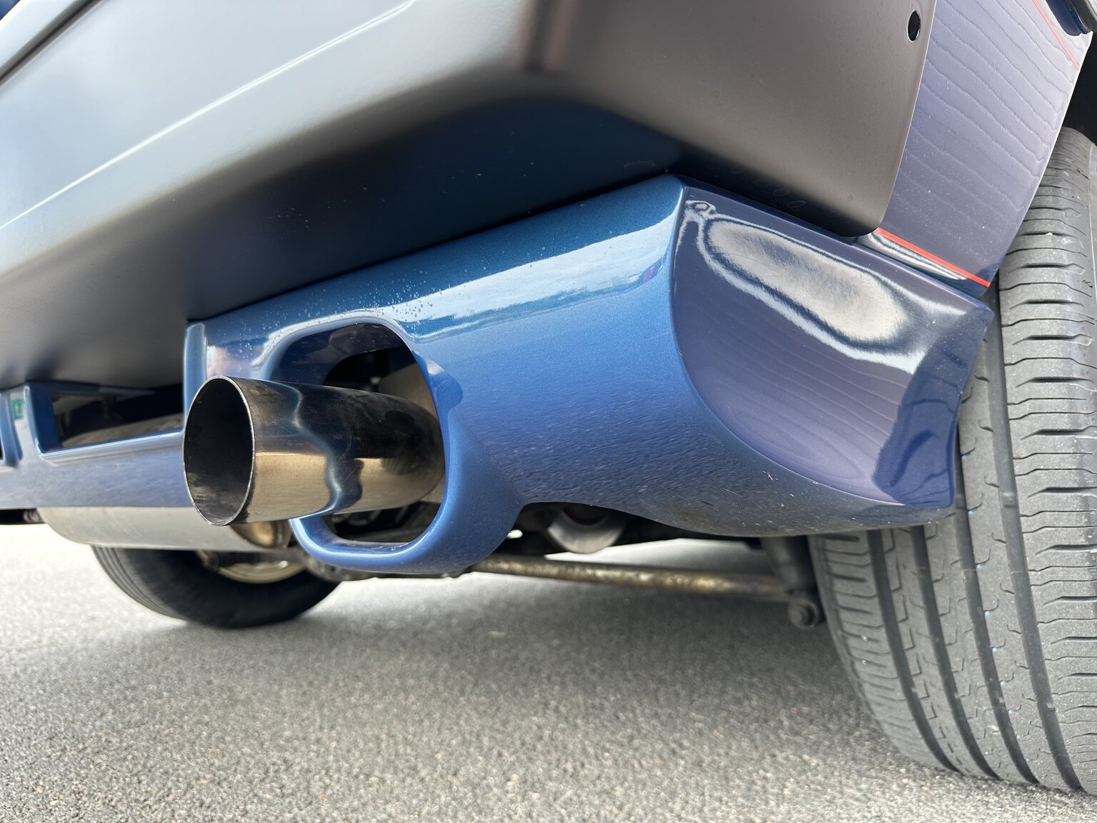 Exterior image of 1987 Lotus Esprit Turbo HCi (59)