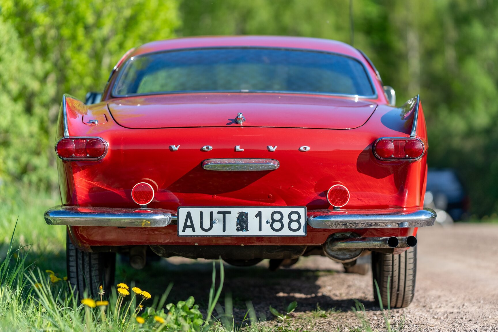 Exterior image of 1961 Volvo P1800