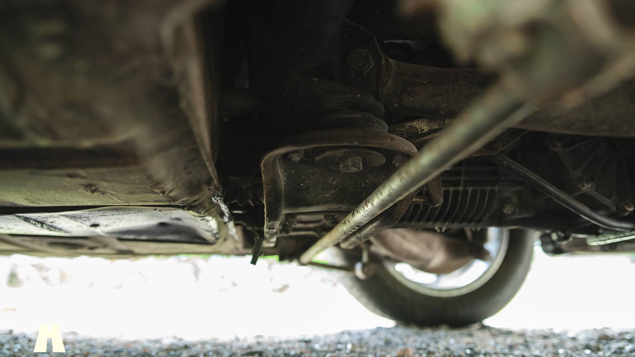 Image of 1976 Porsche 911 Targa mechanics