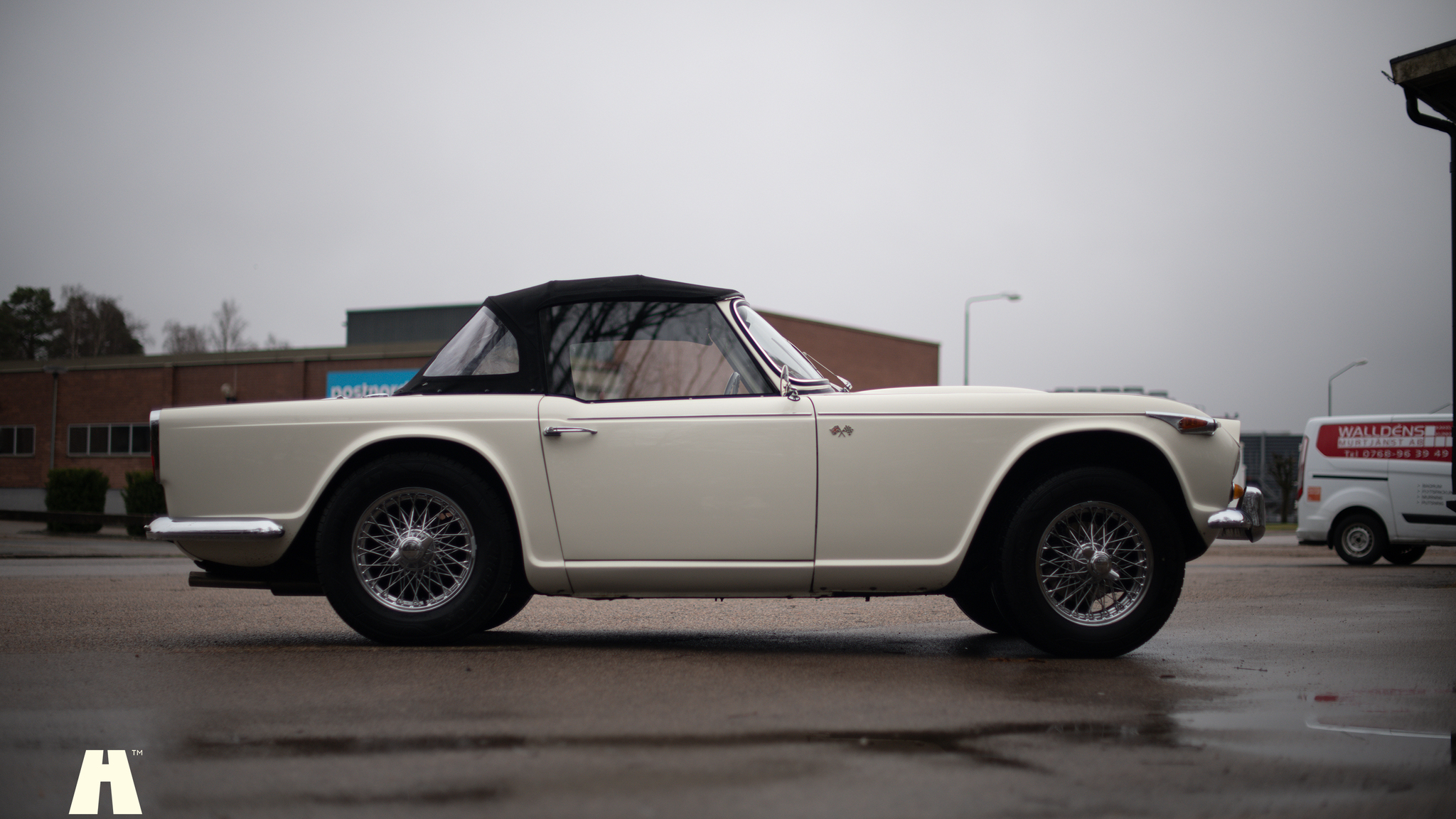 Aussenfoto 1966 Triumph TR4 A