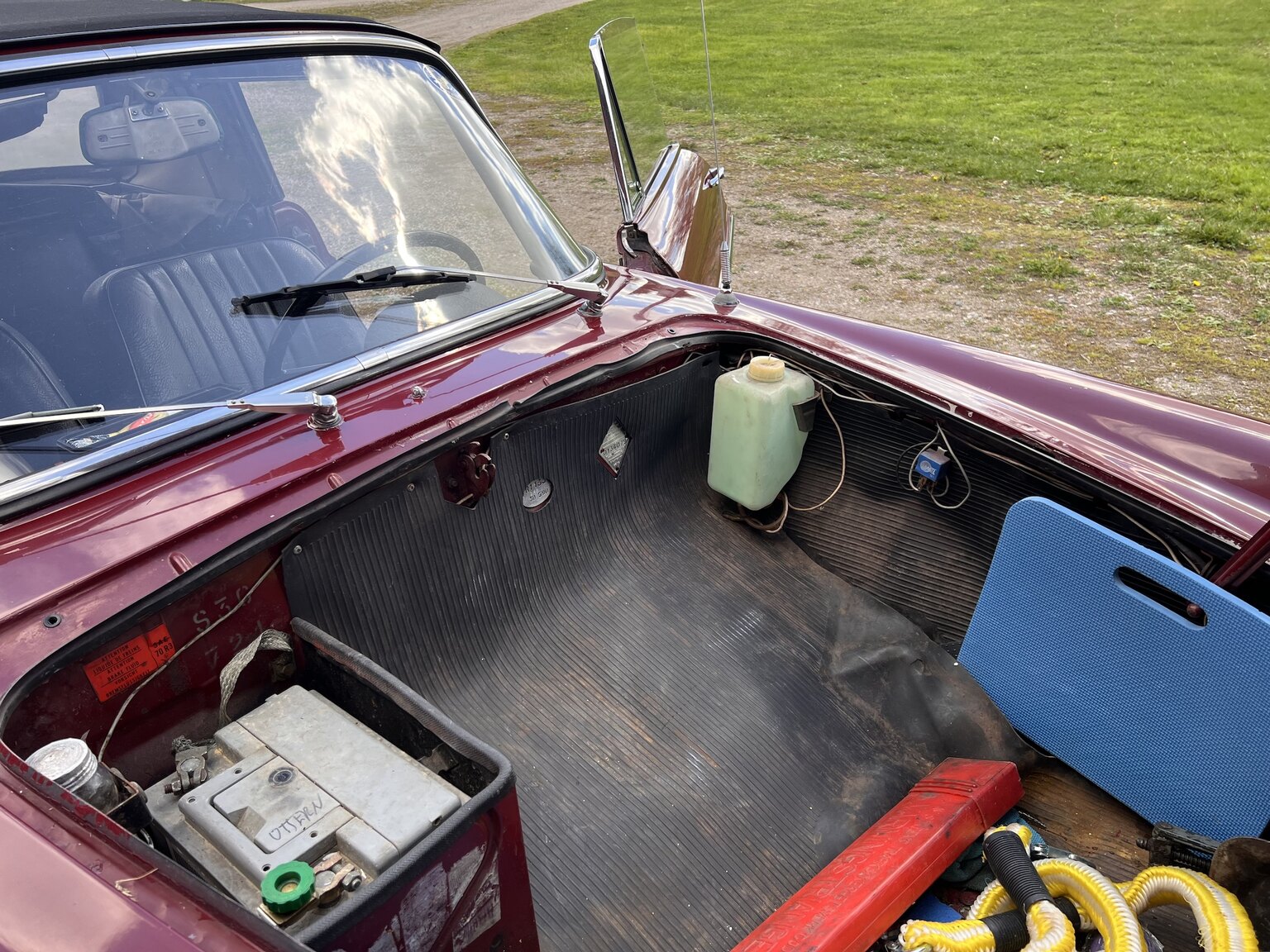 Interior image of 1967 Renault Caravelle Coupé