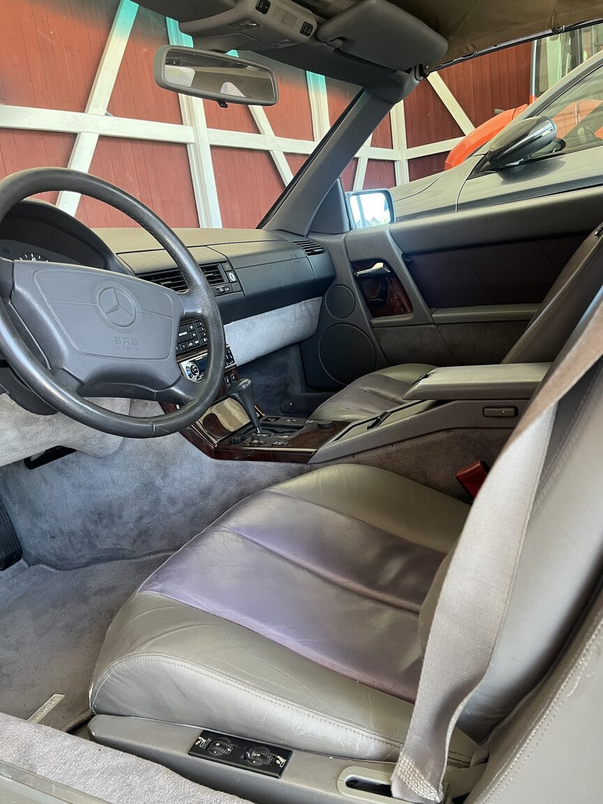 Innenraumfoto von 1992 Mercedes-Benz SL 500