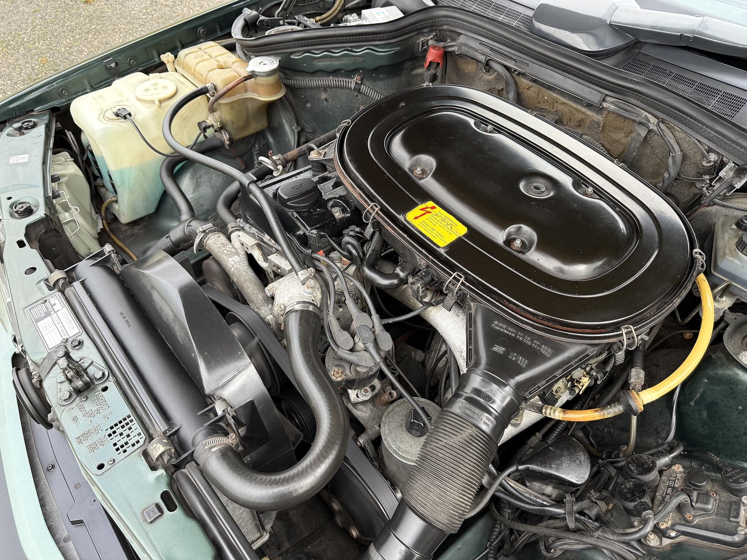 Image of 1989 Mercedes-Benz 190 E mechanics