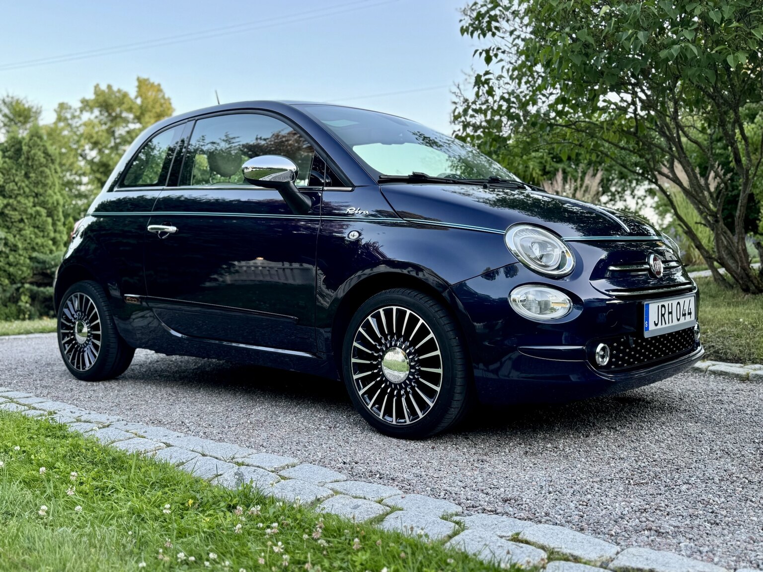 Exteriörbild på 2017 Fiat 500 Riva