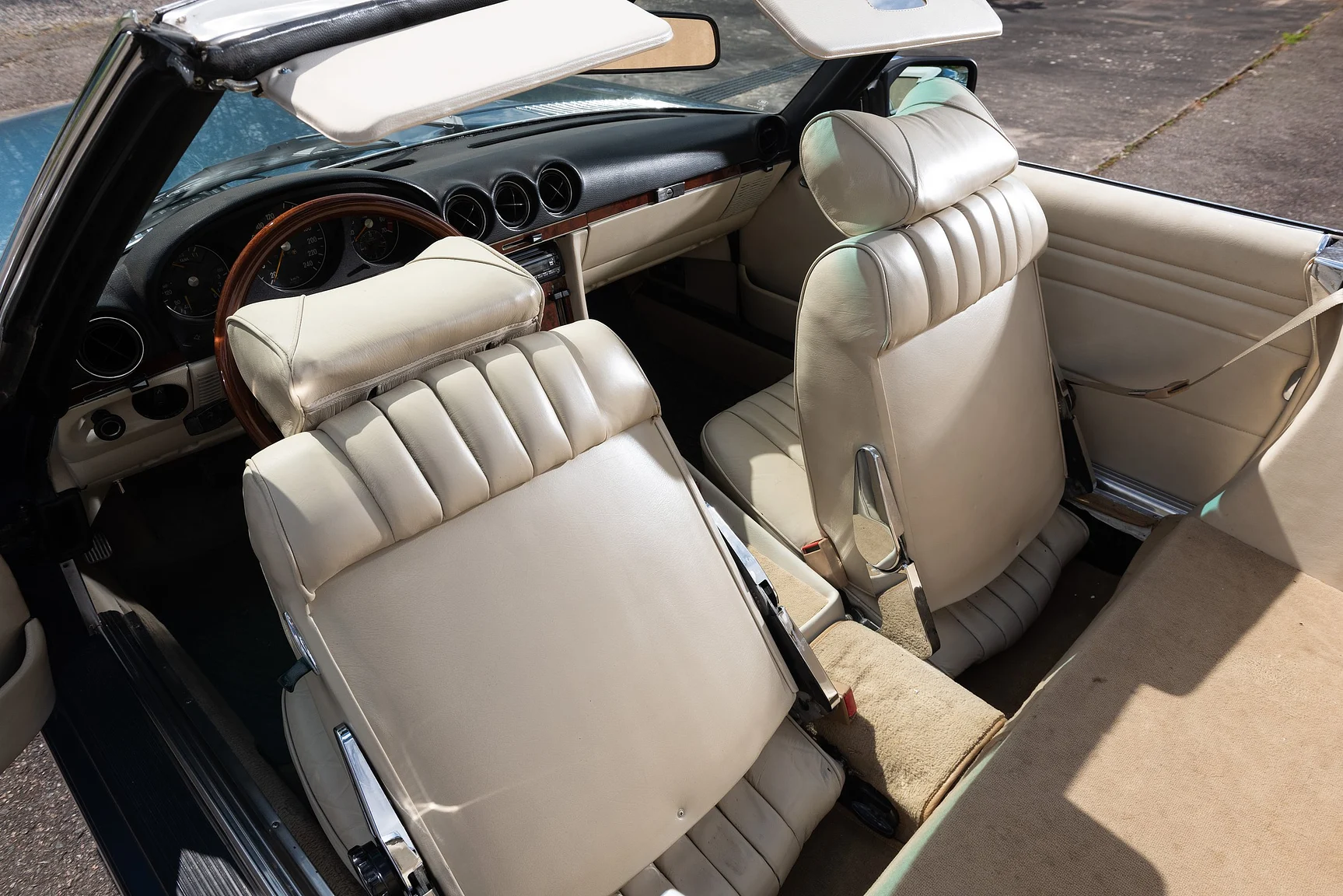 Interiörbild 1975 Mercedes Benz 350 SL Cabriolet  (17)