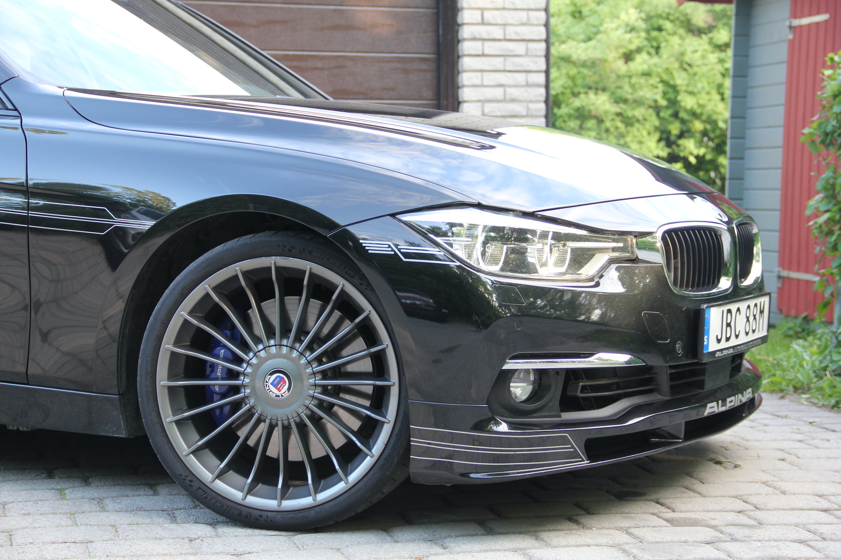 Exteriörbild på 2017 Alpina D3 Bi-Turbo Allrad