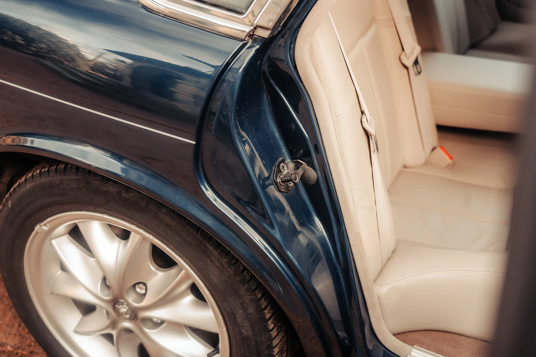 Interiörbild 2001 Jaguar  Xj 4,0 Sovereign (32)