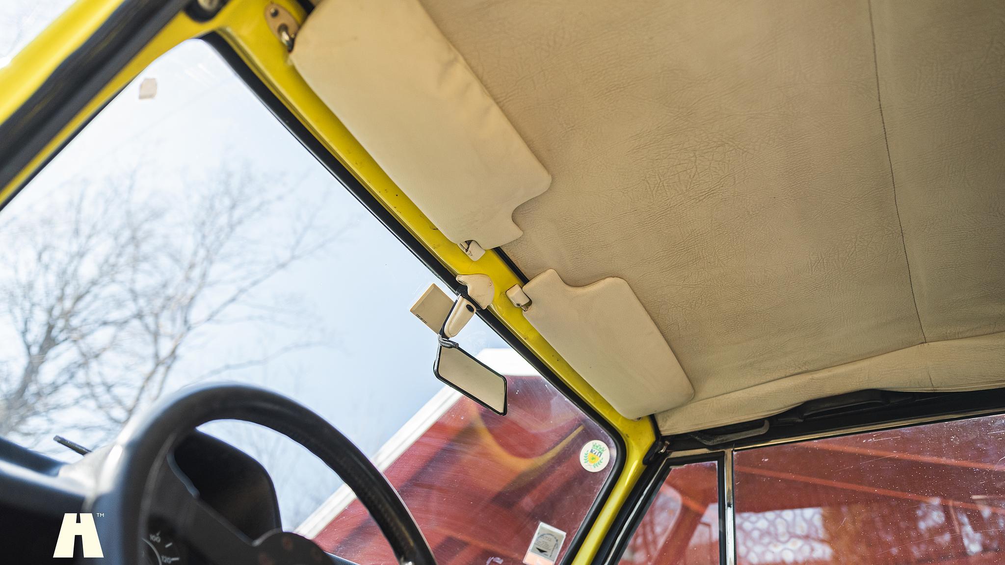 Interiörbild 1974 Volkswagen Bubbla 1303LS Cabriolet Svensksåld 