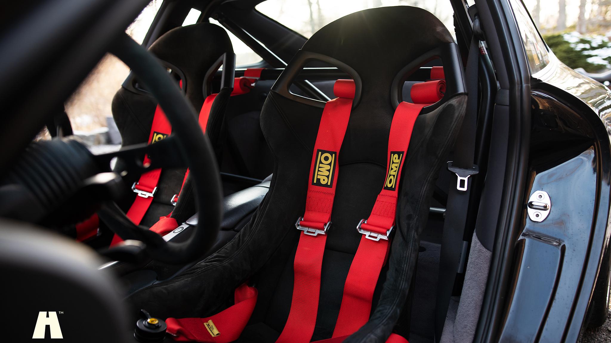 Interior image of 1998 Porsche 996 Carrera 2 “Clubsport”