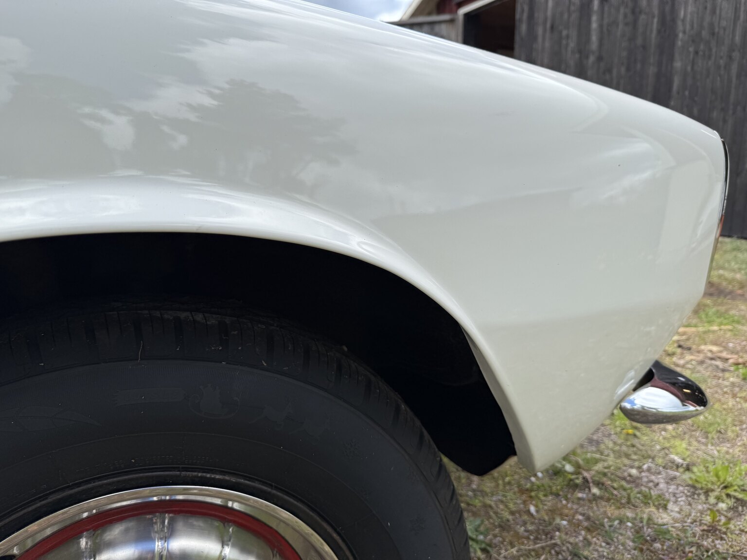 Exterior image of 1967 Rover 2000 TC 2.0 OHC