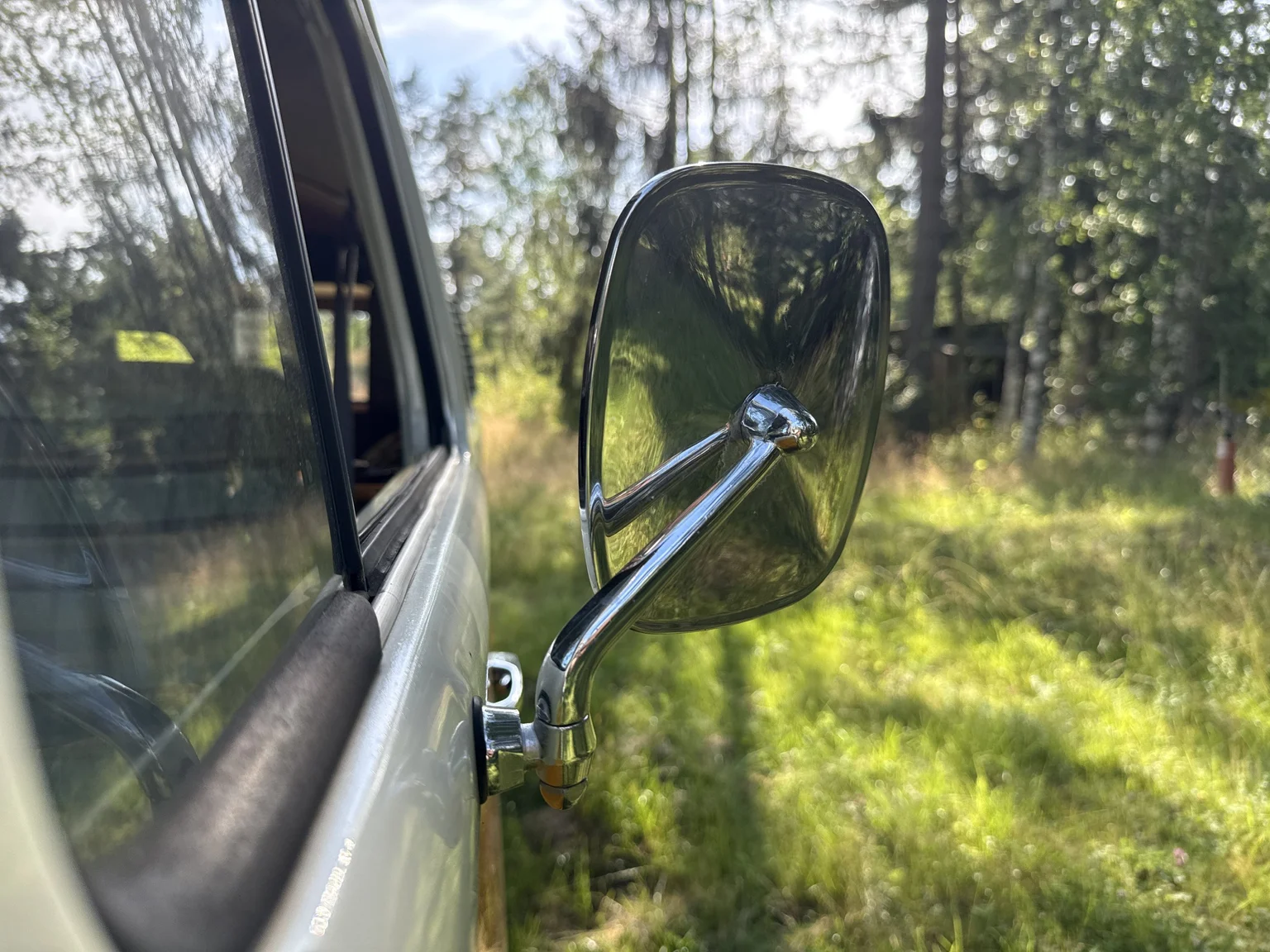 Aussenfoto 1975 Volkswagen Transporter Campervan (34)