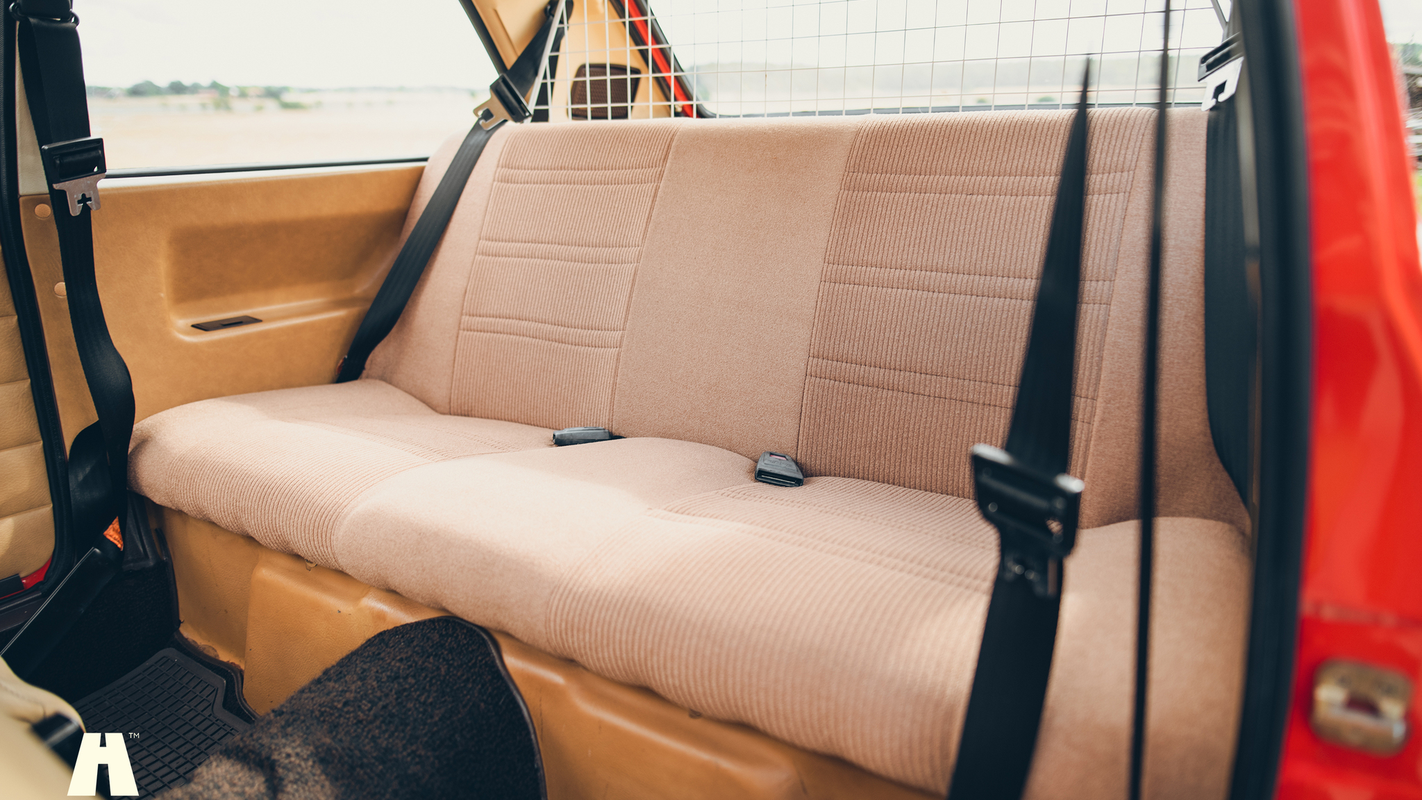 Innenraumfoto von 1976 Volvo 343 DL Manuell