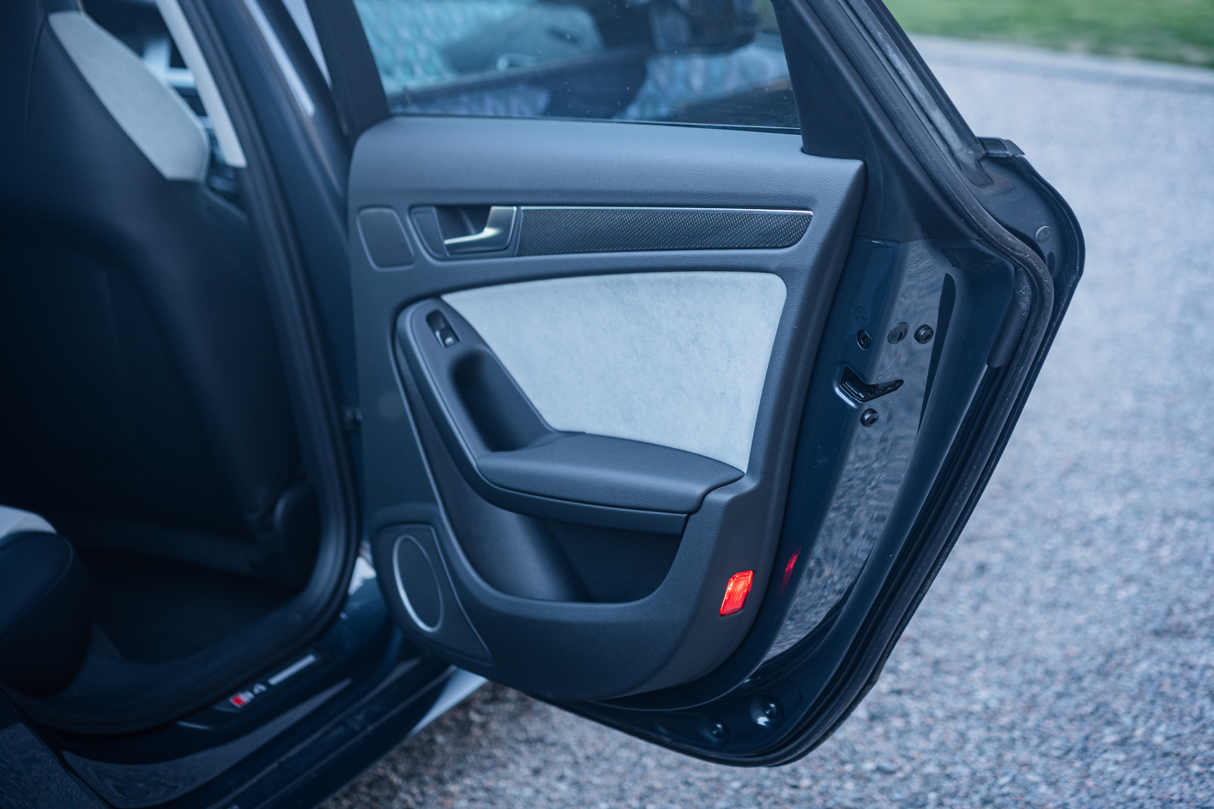 Interiörbild 2011 Audi S4 (8)