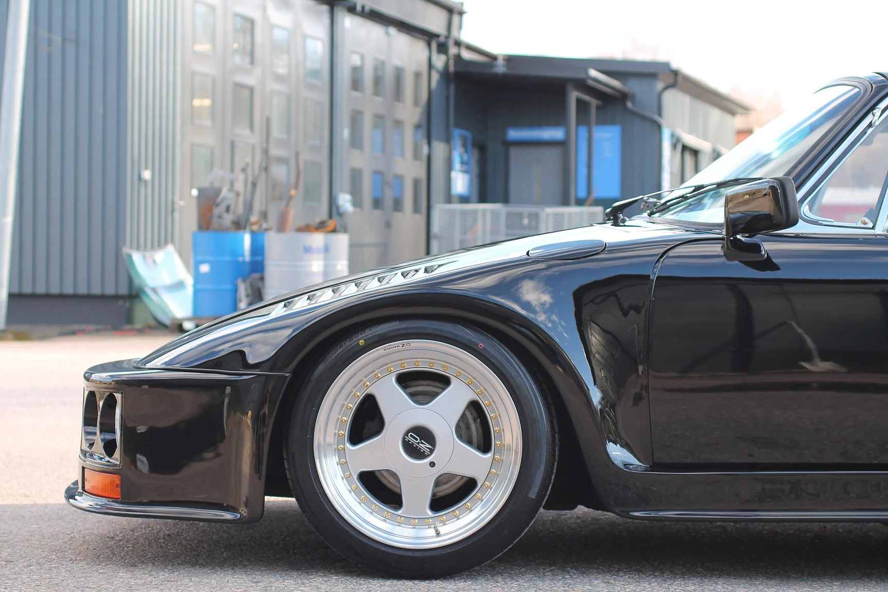 Aussenfoto 1976 Porsche 911 Targa Flachbau - Josef Zirkelbach DP (123)