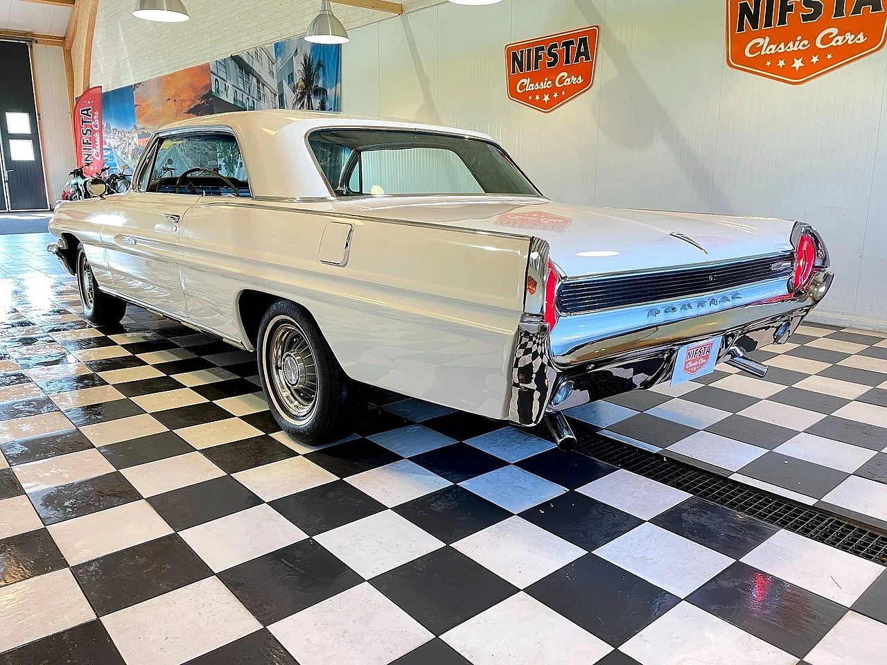 Bild von 1962 Pontiac Grand Prix (9)