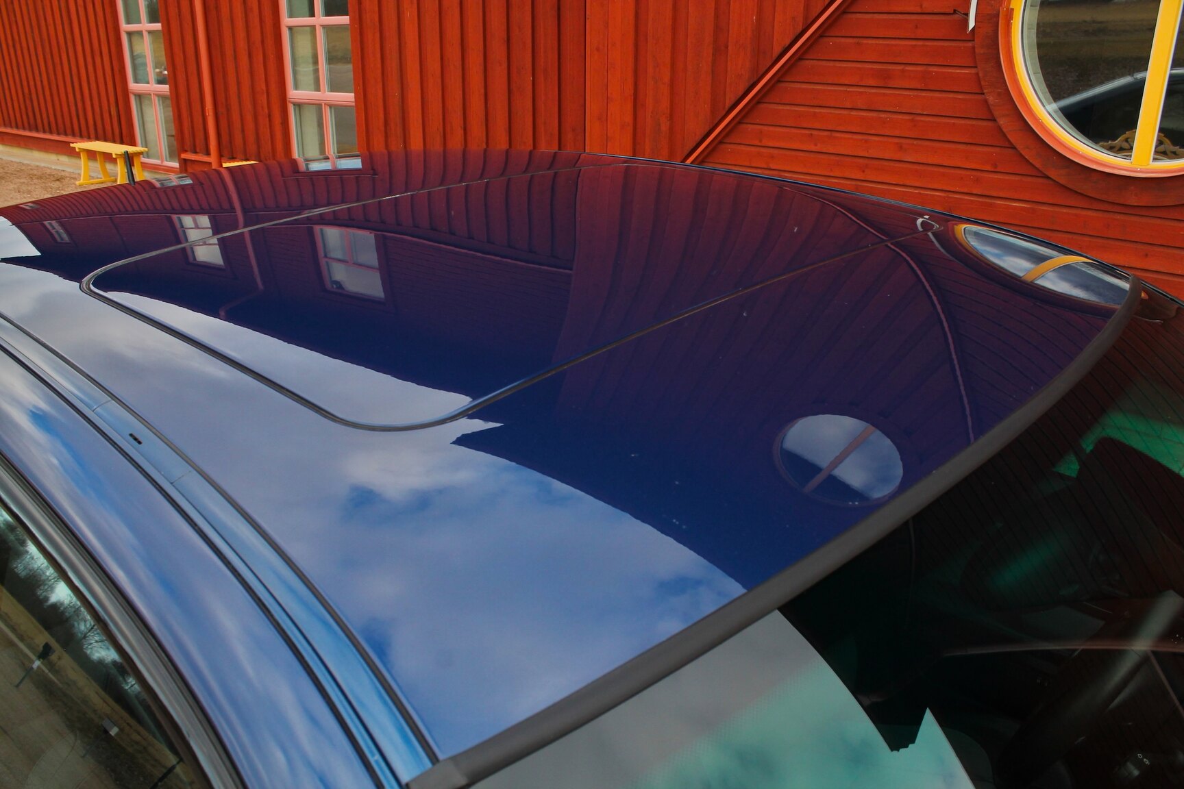 Exteriörbild på 2003 BMW M5