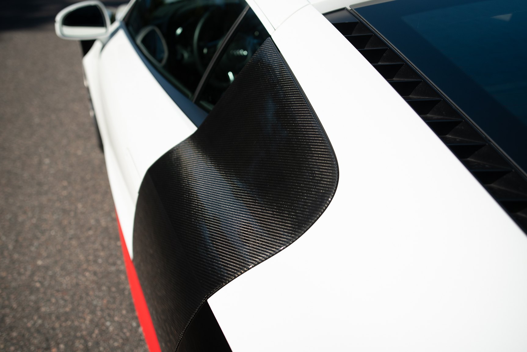 Exterior image of 2008 Audi R8 4.2 V8 Turbo Manuell