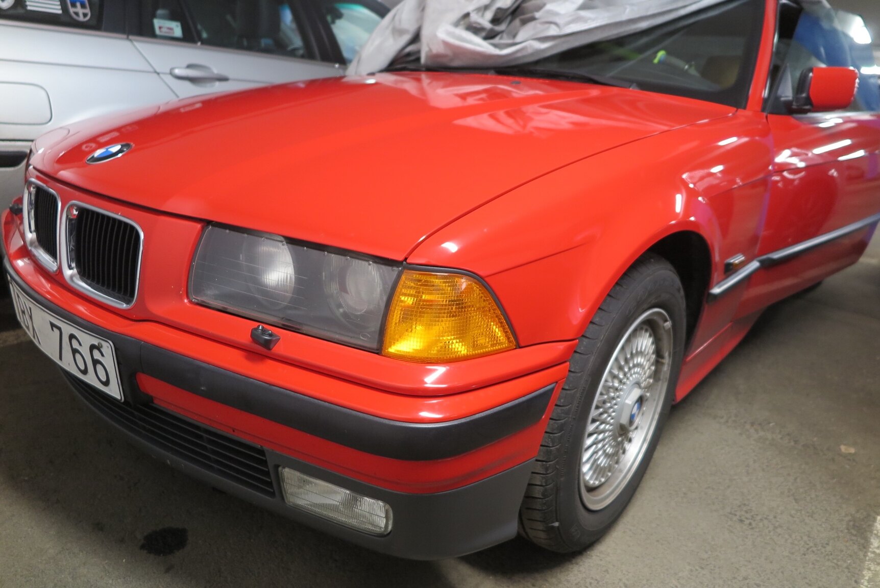 Exteriörbild på 1994 BMW 325iA Convertible