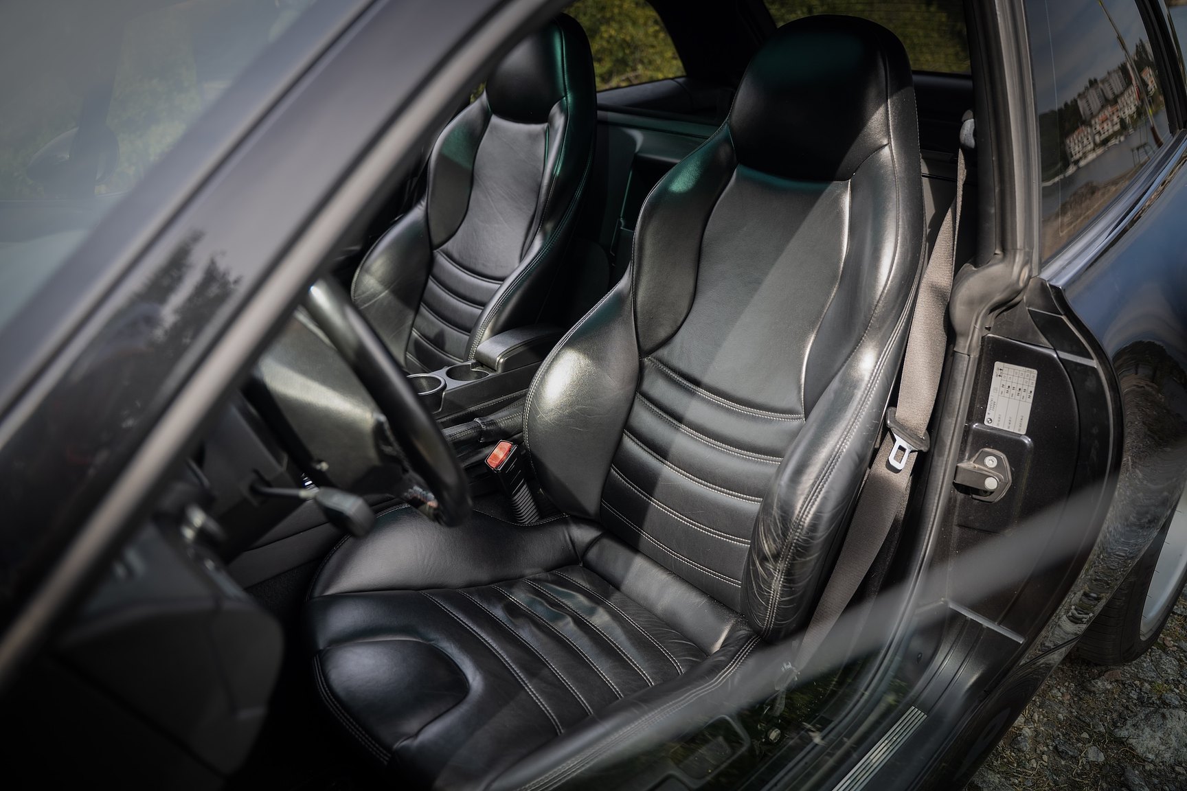 Interior image of 1999 BMW Z3 M Coupé