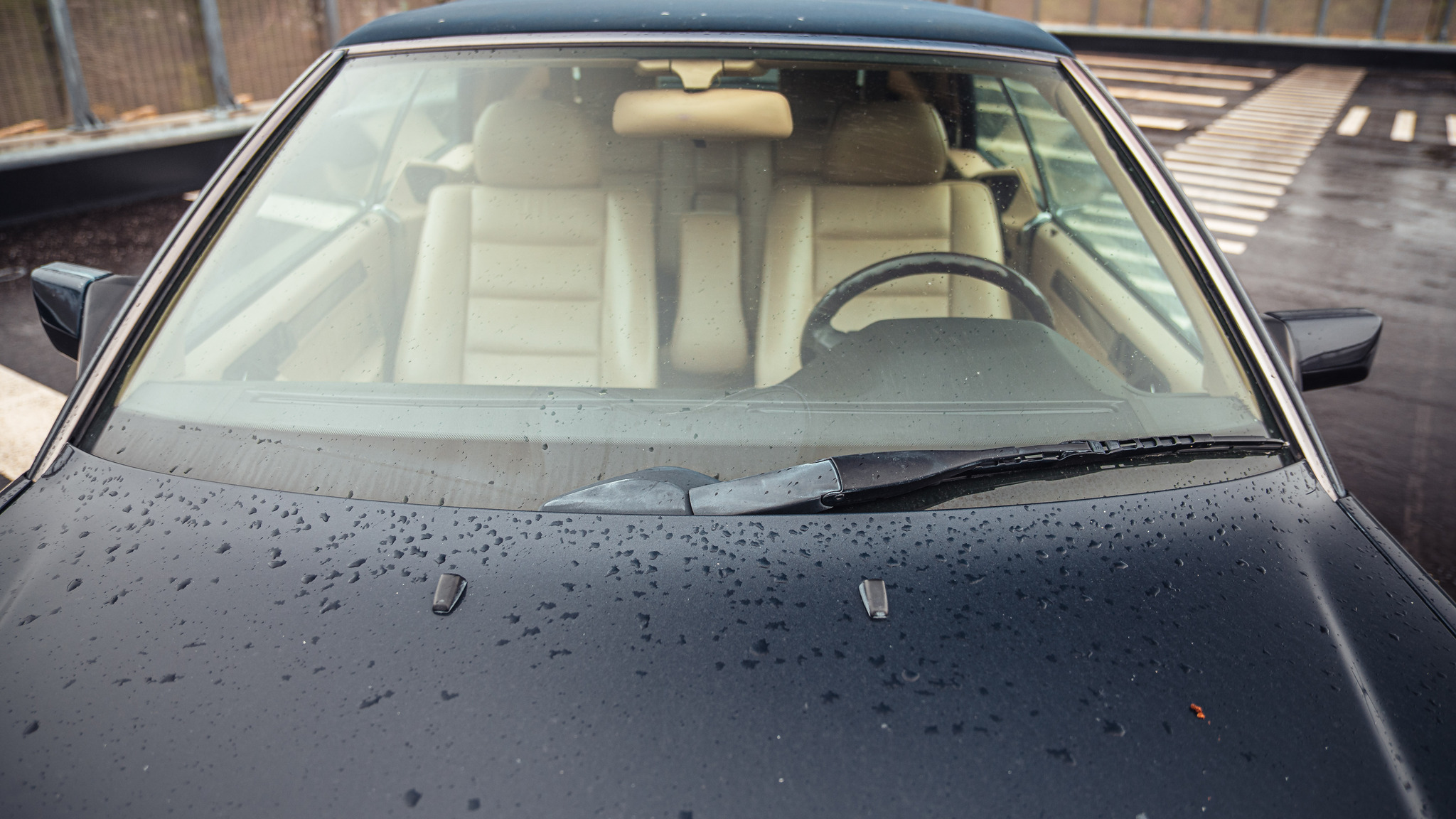 Exteriörbild på 1995 Mercedes Benz E320 Cabriolet (40)