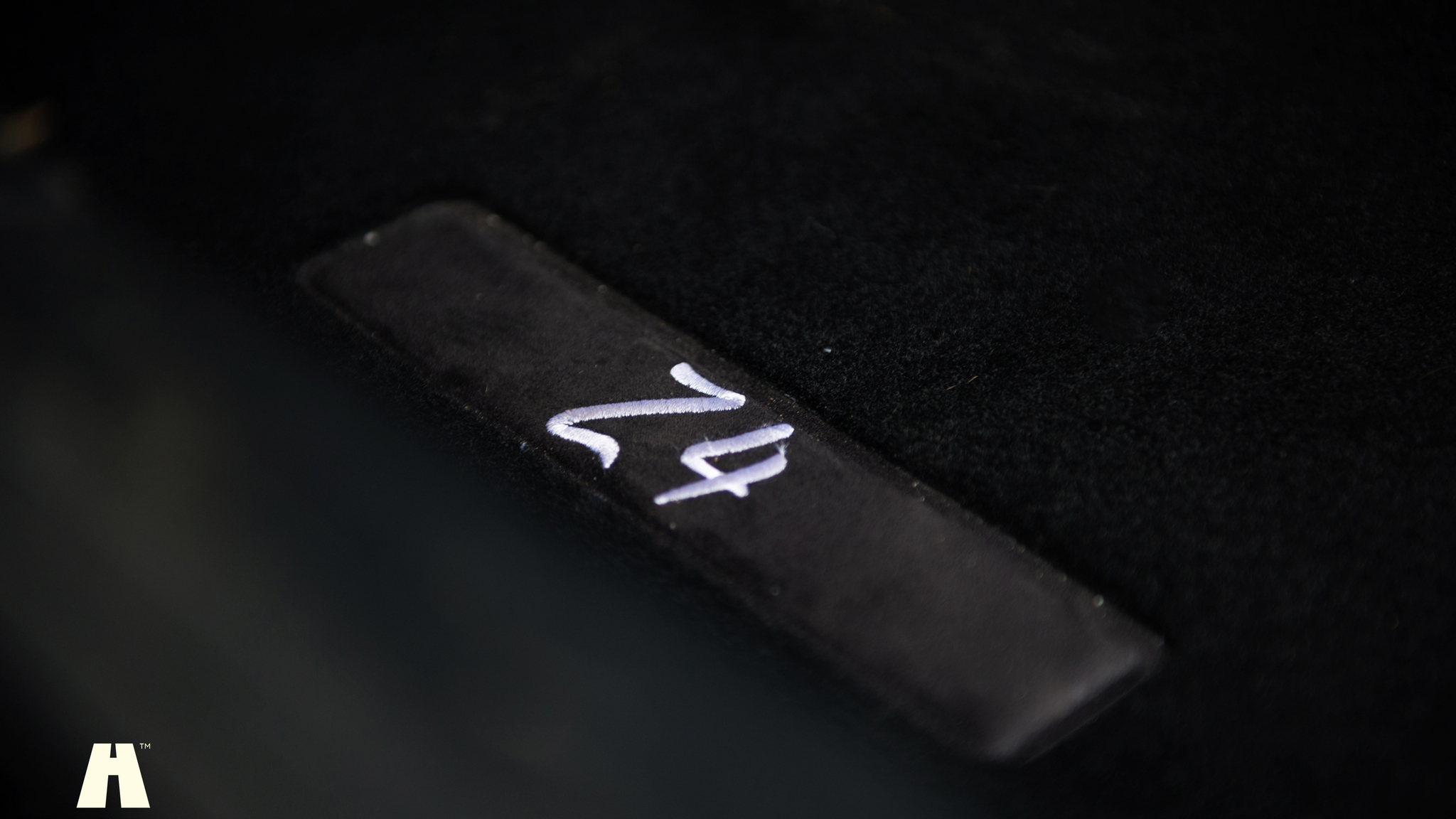 Interior image of 2009 BMW Z4 S-Drive23i (27)