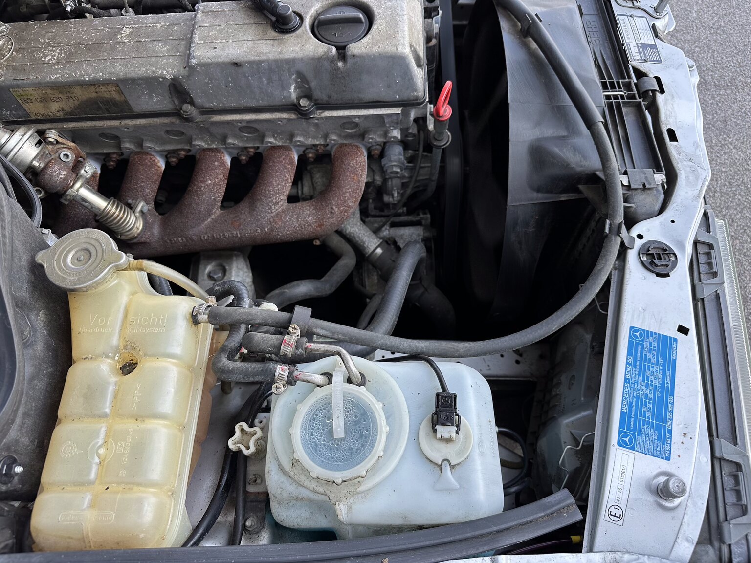 Image of 1992 Mercedes-Benz 250D mechanics