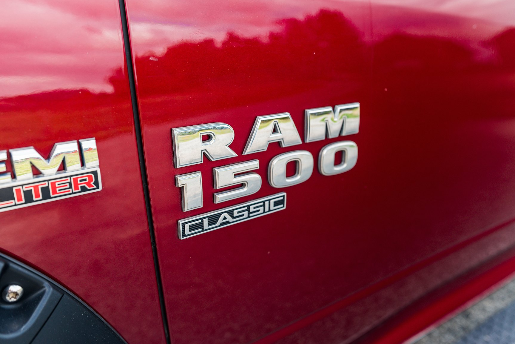 Exterior image of 2019 Dodge Ram 1500 Classic Crew Cab 5.7 V8 HEMI 