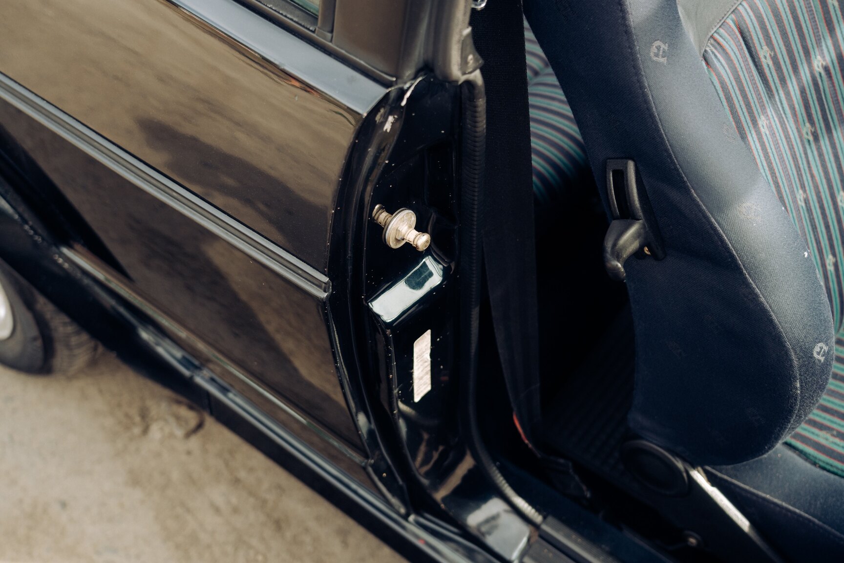 Innenraumfoto von 1991 VW Golf Cabriolet "Etienne Aigner Edition"