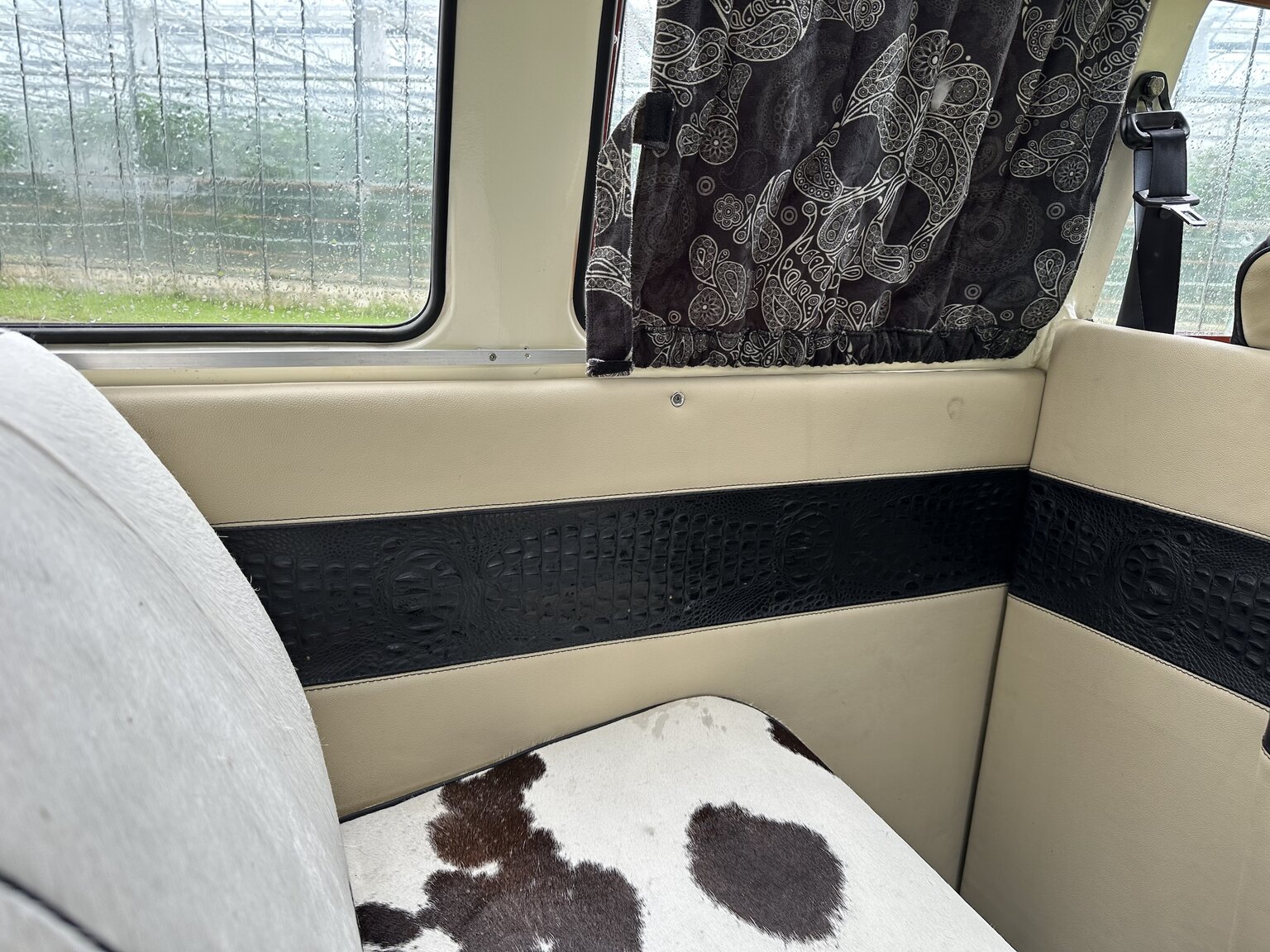 Interior image of 1970 Volkswagen T1