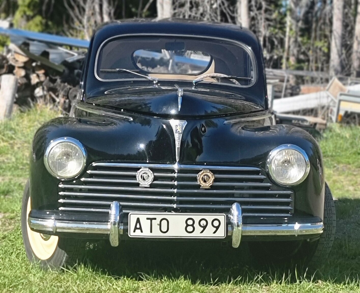 Exterior image of 1951 Peugeot 203 De Luxe