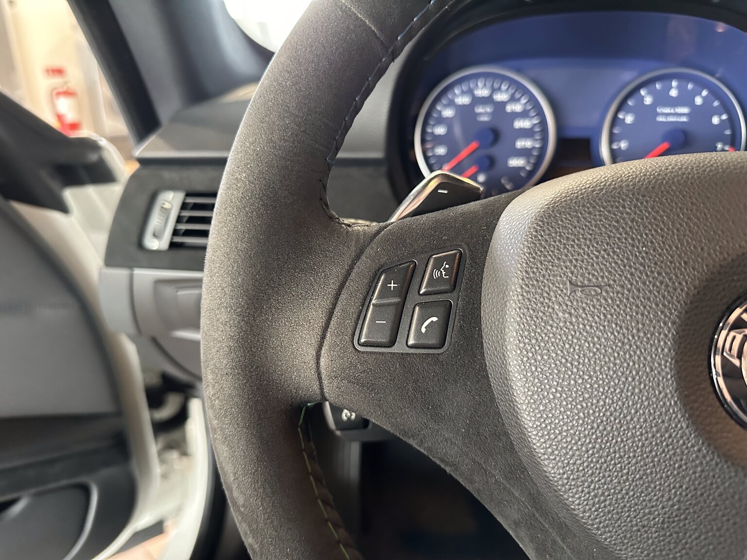 Interior image of 2012 ALPINA B3 GT3 Switch-Tronic
