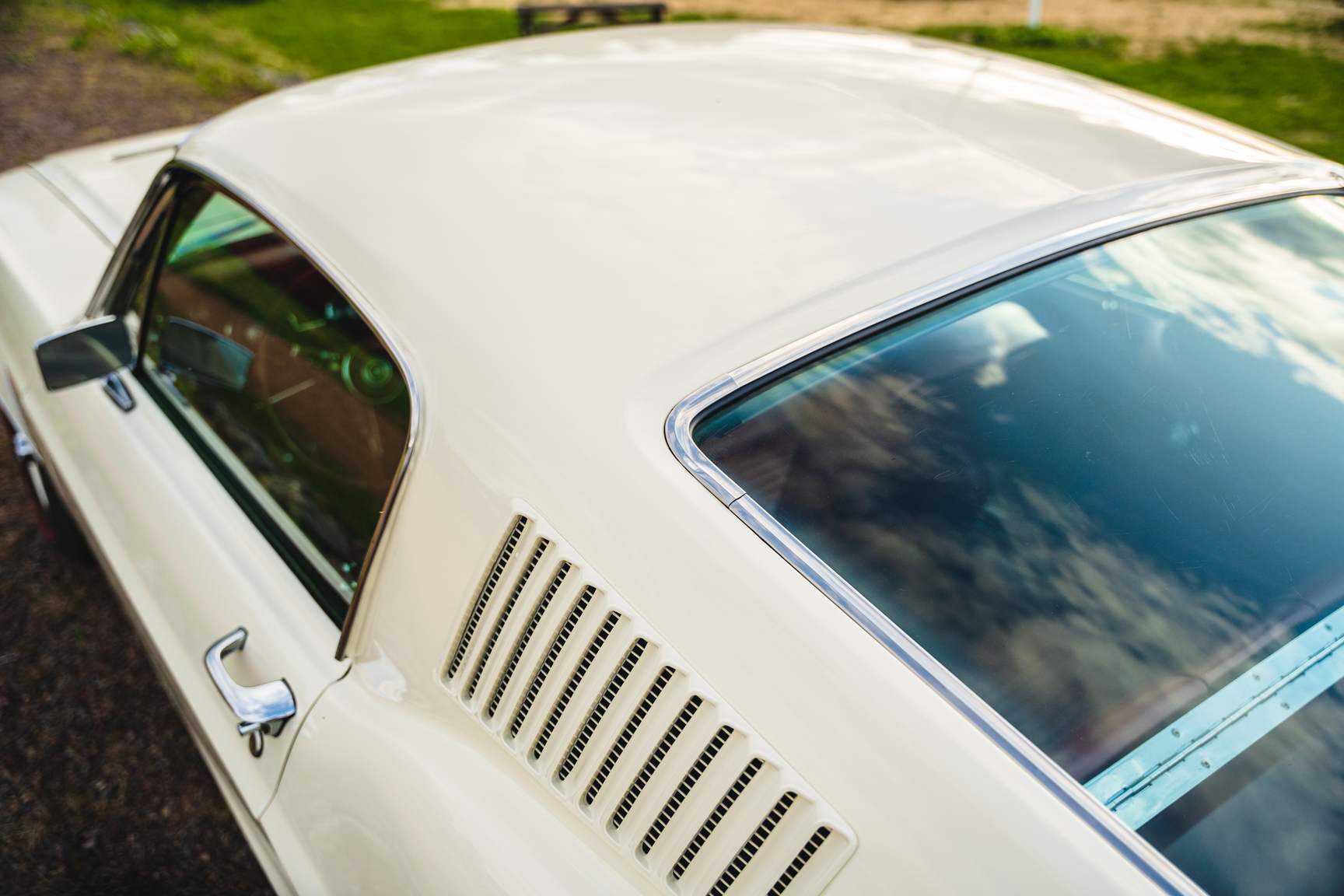 Exteriörbild på 1967 Ford Mustang Fastback (26)