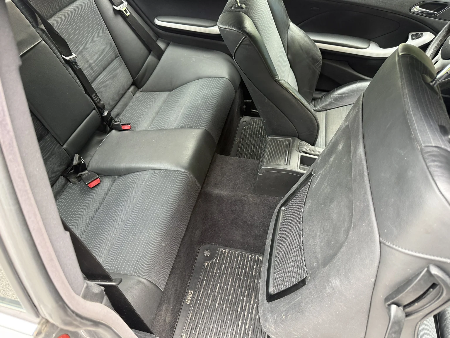 Interiörbild 2005 BMW 320Ci (48)