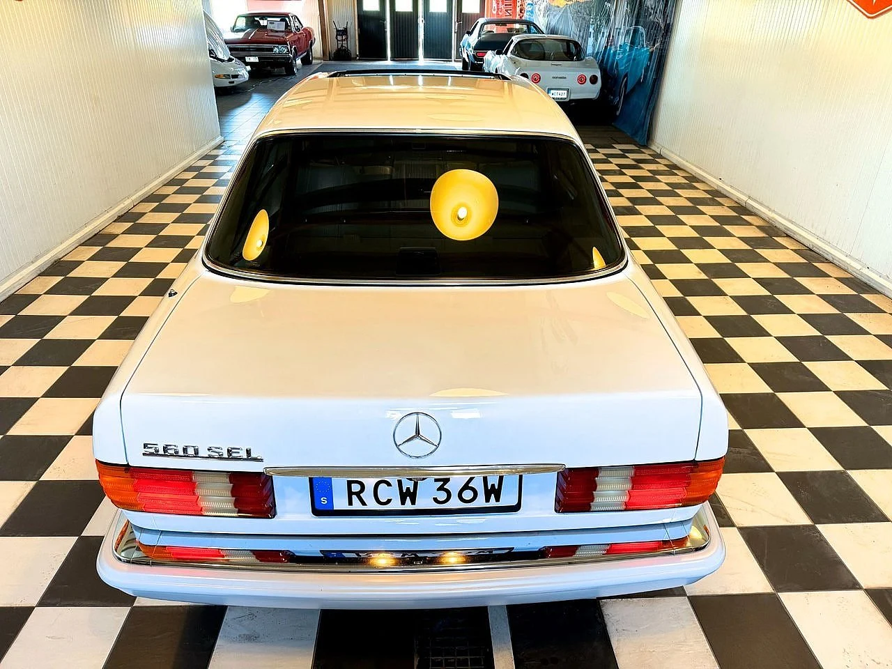 Bild von 1991 Mercedes-Benz S560 (10)