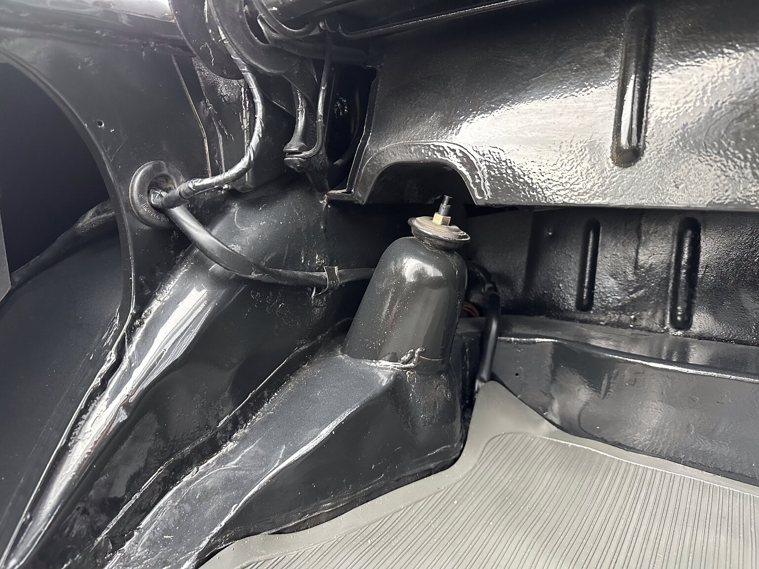 Interior image of 1968 Mercedes Benz SL 280 Pagoda