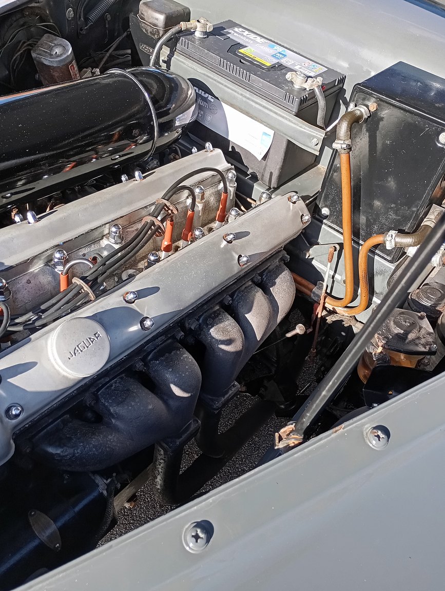 Image of 1954 Jaguar Mark VII mechanics