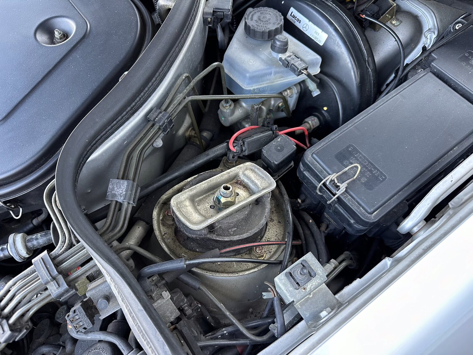 1992 Mercedes-Benz 300 CE-24, Mekanik