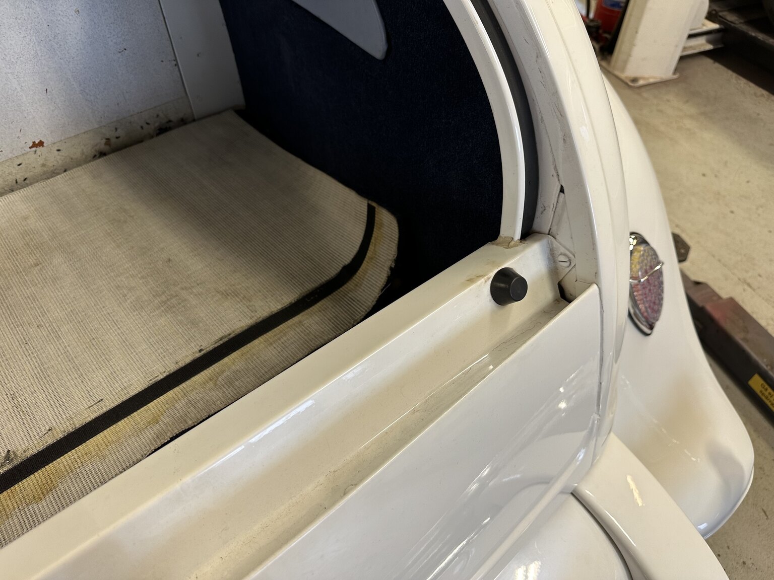 Interior image of 1932 Custom Ford Rod White Ice