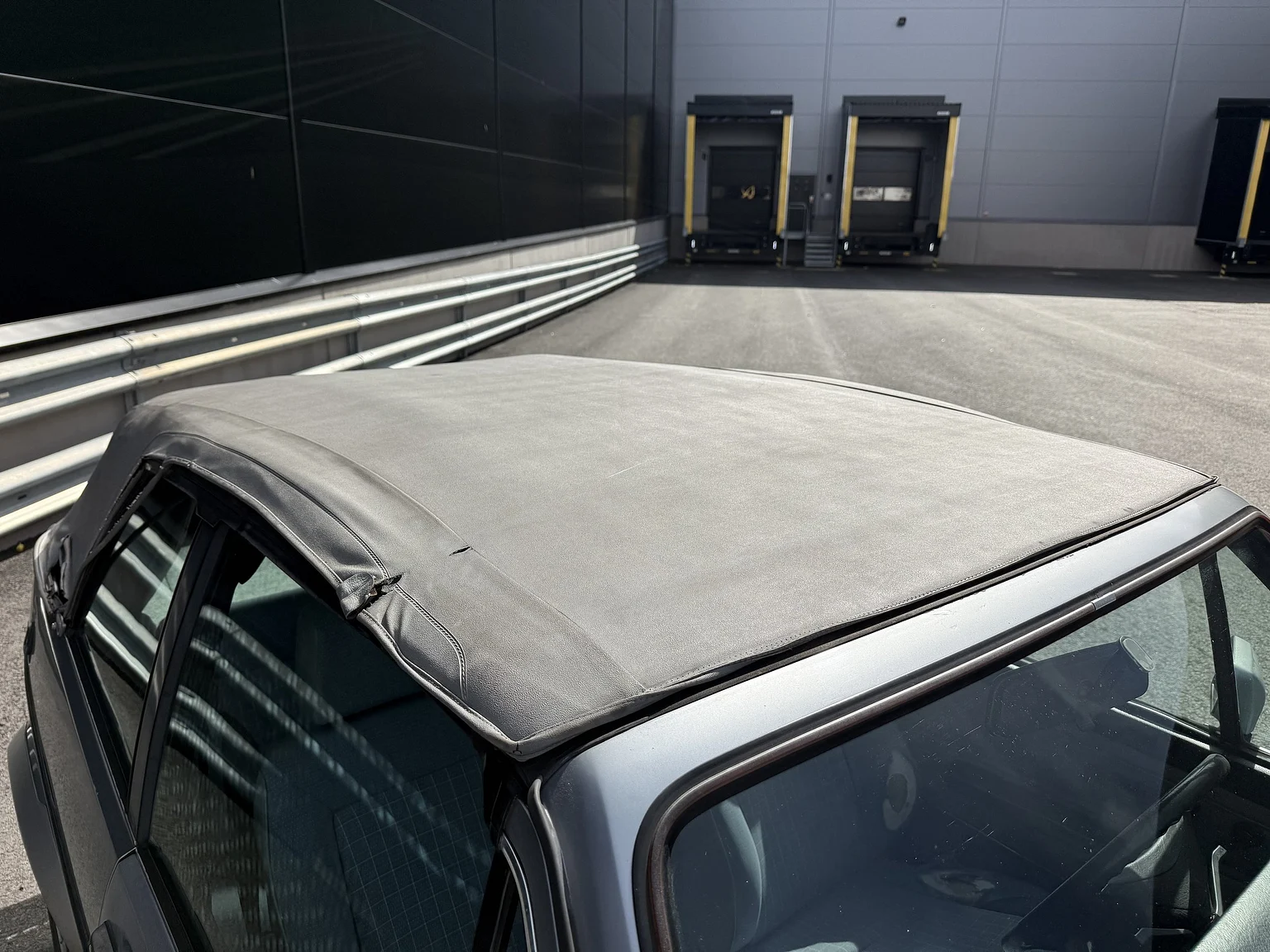 Exteriörbild på 1987 VW Golf Cabriolet (68)