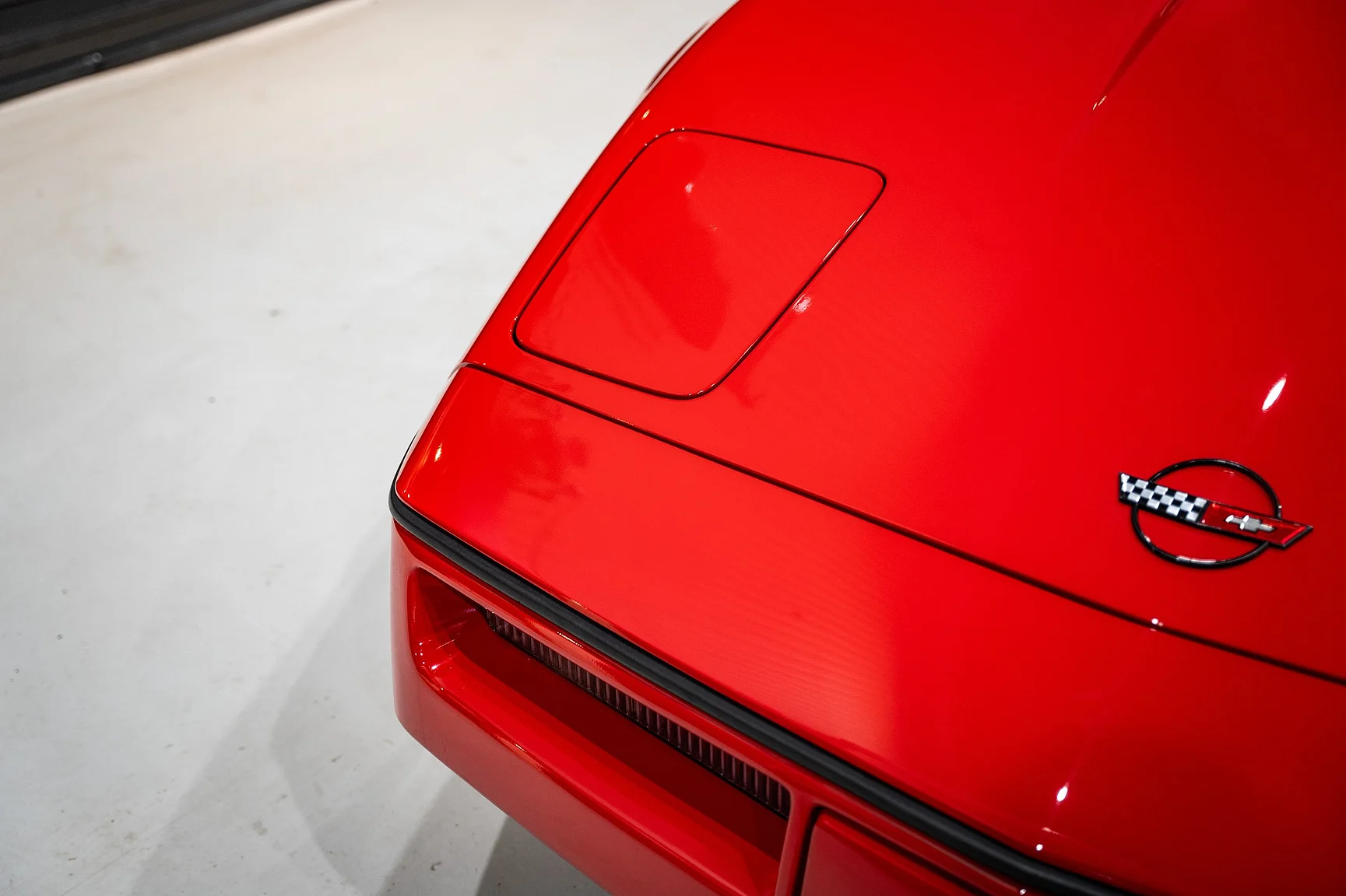 Exterior image of 1990 Chevrolet Corvette ZR-1 (6)