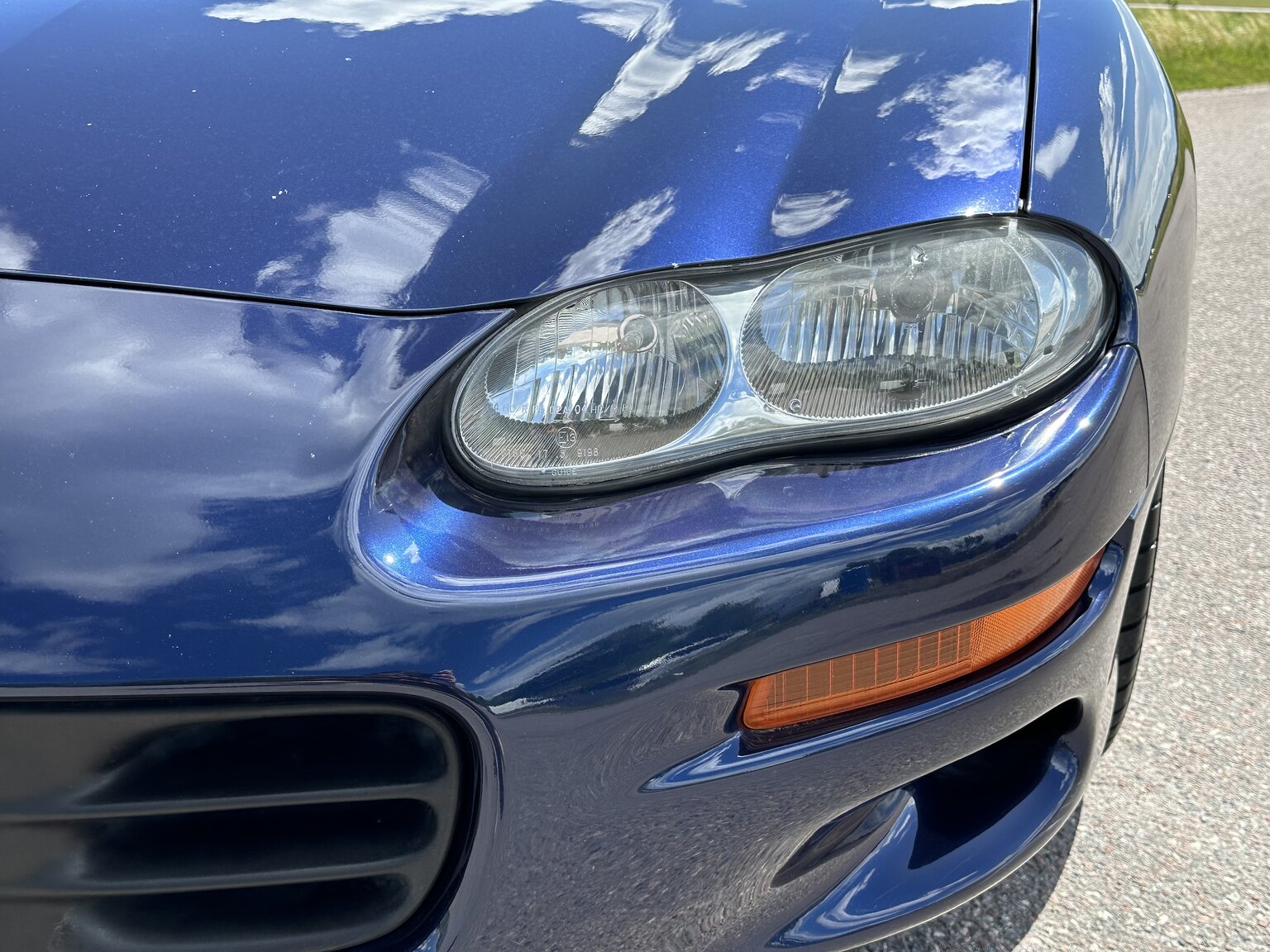 Exteriörbild på 1999 Chevrolet Camaro Z28