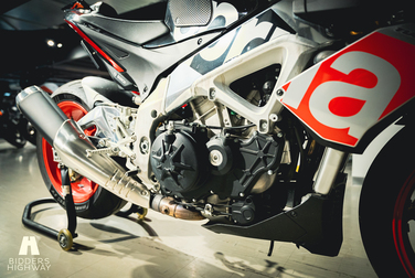 2016 Aprilia Tuono V4 Factory, Mekanik