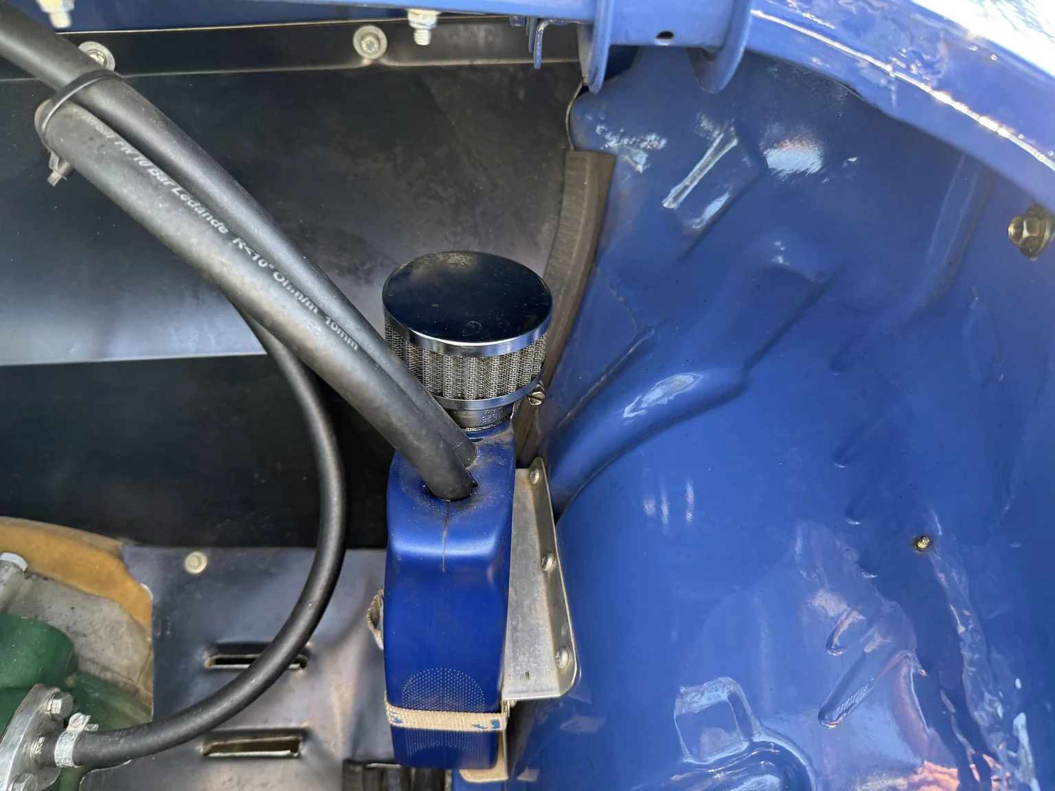 Image of 1962 Renault Floride Coupé mechanics (8)